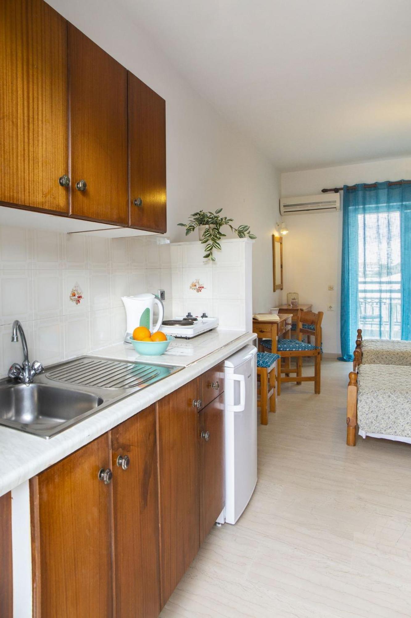 Searocco Studios & Apartments - Close To Alykes Center, By Zantewize Room photo